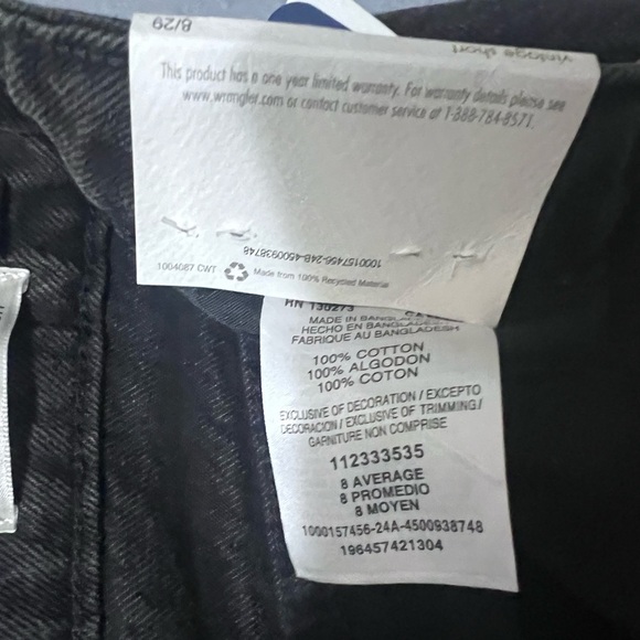 NWT Wrangler Mid-Rise Vintage Distress Denim Short WomenS Sz 8/29 Black Wash NEW - Picture 6 of 6